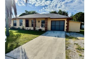 19372 Coraltree Ct, Lehigh Acres