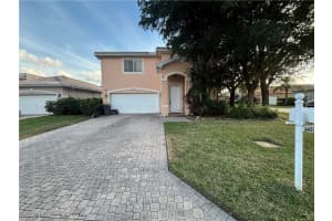 9450 Silver Pine Loop, Fort Myers