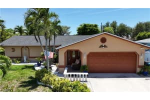 1424 Se 22nd Ter, Cape Coral