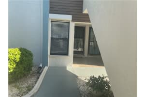 5770 Trailwinds Dr 213, Fort Myers