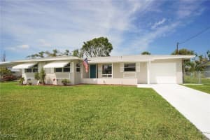5818 Sw 1st Ct, Cape Coral
