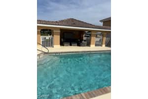 4520 Skyline Blvd 206, Cape Coral