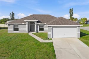 409 Ne 25th Ter, Cape Coral
