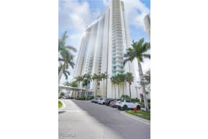 3000 Oasis Grand Blvd 1401, Fort Myers