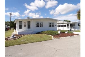 301 Twig Ct N, North Fort Myers