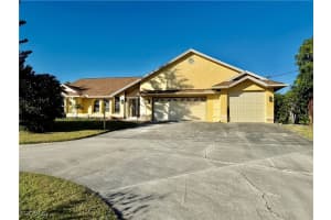 1427 Scenic St, Lehigh Acres