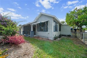 290 Granada Blvd, Fort Myers