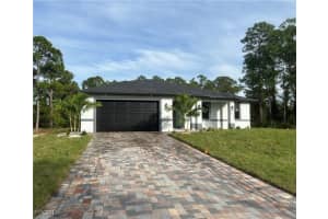 851 Troy Ave S, Lehigh Acres