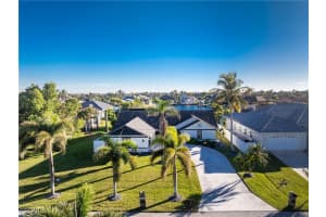 2124 Sw 49th Ter, Cape Coral