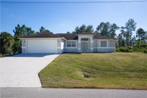 1148 Dutchess St E, Lehigh Acres