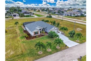 1605 Nw 43rd Ave, Cape Coral