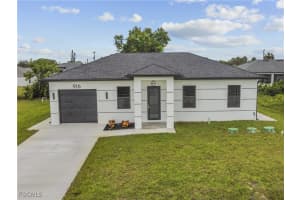 916 Sara Ave N, Lehigh Acres