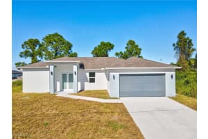 3022 33rd St Sw, Lehigh Acres