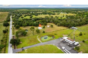 2404 Silver Lake Rd, Labelle