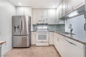 1747 Pebble Beach Dr 216, Fort Myers