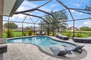 927 Nw 12th Ter, Cape Coral