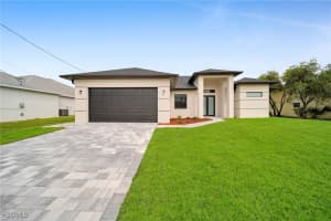 743 Chestnut St E, Lehigh Acres