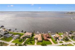 2262 Se 28th St, Cape Coral