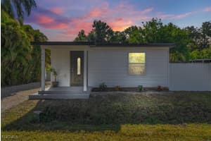 239 State St, North Fort Myers