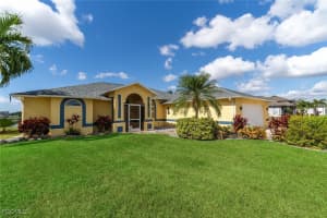 304 Nw 12th Ln, Cape Coral