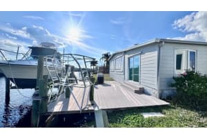 5545 Sir Walter Way, North Fort Myers