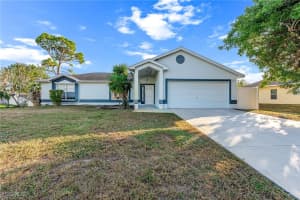 8468 Grove Rd, Fort Myers