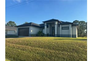 1907 W 9th St, Lehigh Acres