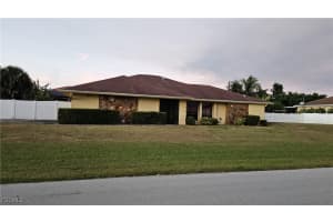 4504 6th St W, Lehigh Acres