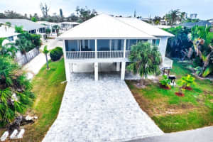 431 Lazy Way, Fort Myers Beach