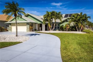 2317 Se 27th St, Cape Coral