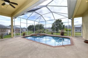 522 Se 13th St, Cape Coral