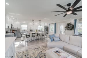 911 North St, Fort Myers Beach