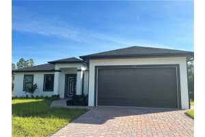 1214 Cherry St E, Lehigh Acres