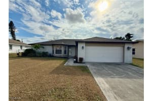 1038 Ne Van Loon Ter, Cape Coral