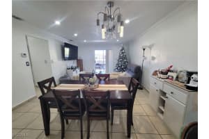 2985 W 80th St 216, Hialeah