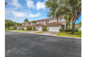 9950 Chiana Cir, Fort Myers