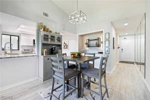 5805 Trailwinds Dr 326, Fort Myers