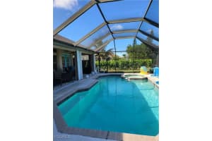 201 Sw 35th St, Cape Coral