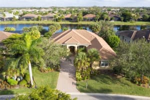 3811 Mossy Oak Dr, Fort Myers