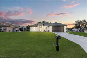 3211 58th St W, Lehigh Acres