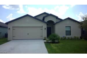 746 Center Lake St, Lehigh Acres