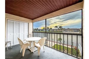 4534 Se 5th Pl 11, Cape Coral