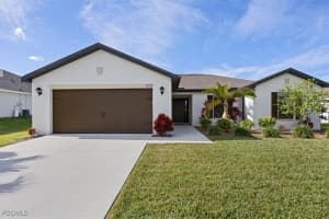 3818 Sw 15th Pl, Cape Coral