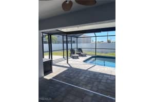 2926 Se Santa Barbara Pl, Cape Coral