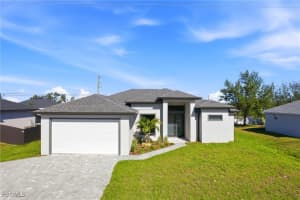 131 Kismet Pkwy E, Cape Coral