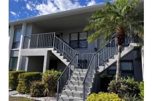 1208 Commonwealth Cir J206, Naples