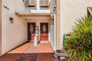 1715 Se 46th Ln 2, Cape Coral