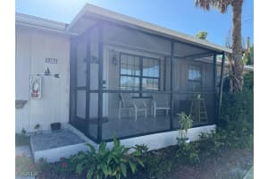 5330 Treetops Dr F4, Naples