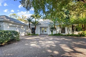 640 Jacana Cir, Naples