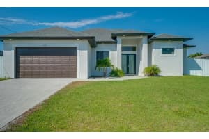 1447 Sw 1st St, Cape Coral